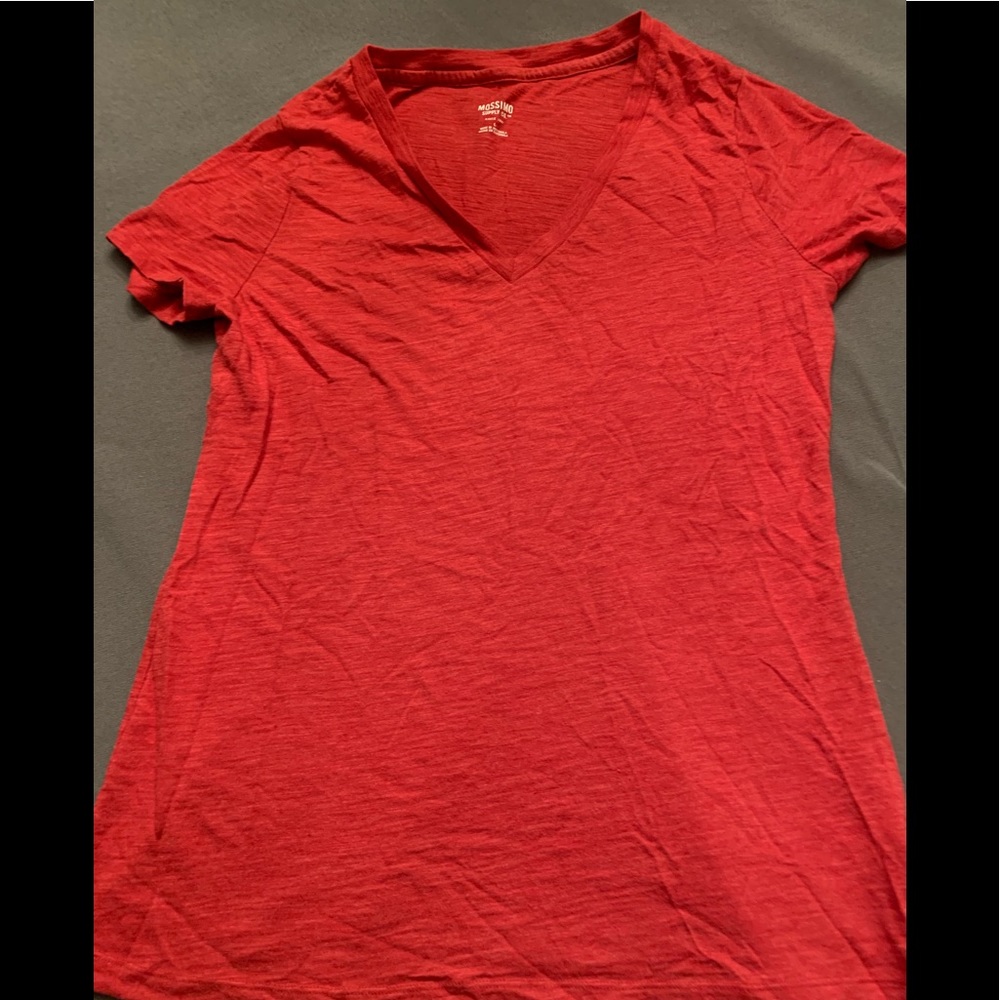 V-neck T-shirt